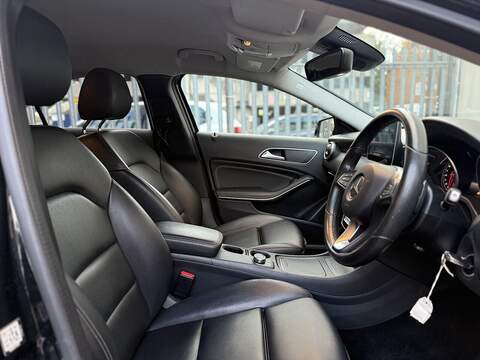 Mercedes-Benz A Class 2.1 A200d Sport (Premium) Hatchback 5dr Diesel 7G-DCT Euro 6 (s/s) (136 ps) - U148