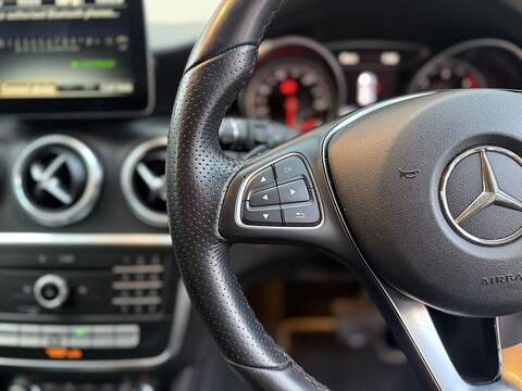 Mercedes-Benz A Class 2.1 A200d Sport (Premium) Hatchback 5dr Diesel 7G-DCT Euro 6 (s/s) (136 ps) - U148