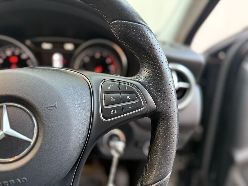 Mercedes-Benz A Class 2.1 A200d Sport (Premium) Hatchback 5dr Diesel 7G-DCT Euro 6 (s/s) (136 ps) - U148