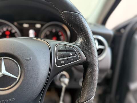 Mercedes-Benz A Class 2.1 A200d Sport (Premium) Hatchback 5dr Diesel 7G-DCT Euro 6 (s/s) (136 ps) - U148