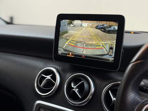 Mercedes-Benz A Class 2.1 A200d Sport (Premium) Hatchback 5dr Diesel 7G-DCT Euro 6 (s/s) (136 ps) - U148