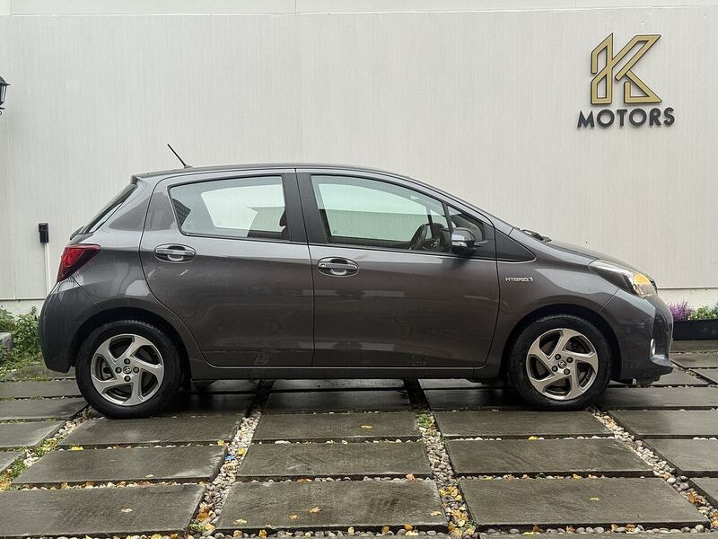 Toyota Yaris 1.5 VVT-h Icon Hatchback 5dr Petrol Hybrid E-CVT Euro 6 (101 ps) - U152