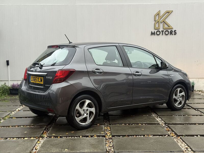 Toyota Yaris 1.5 VVT-h Icon Hatchback 5dr Petrol Hybrid E-CVT Euro 6 (101 ps) - U152