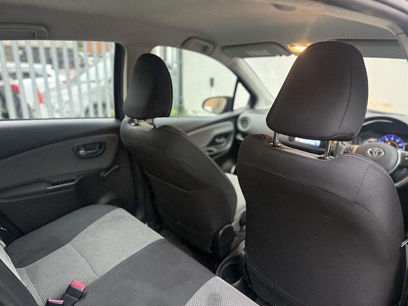 Toyota Yaris 1.5 VVT-h Icon Hatchback 5dr Petrol Hybrid E-CVT Euro 6 (101 ps) - U152