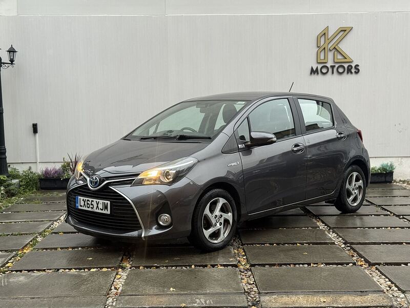Toyota Yaris 1.5 VVT-h Icon Hatchback 5dr Petrol Hybrid E-CVT Euro 6 (101 ps) - U152