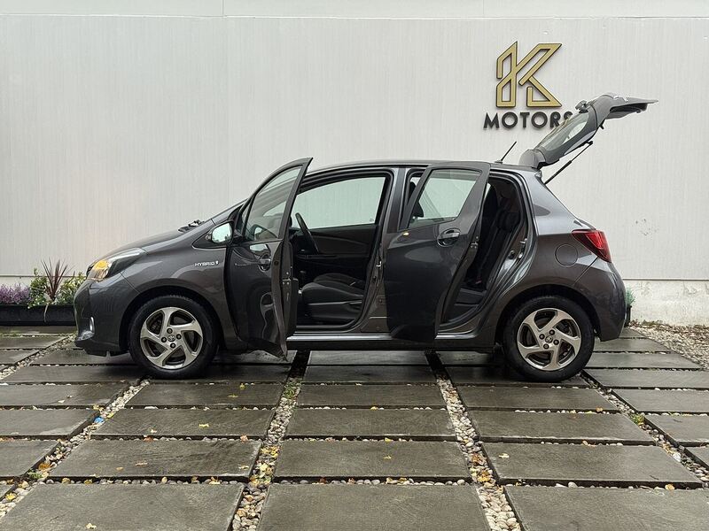 Toyota Yaris 1.5 VVT-h Icon Hatchback 5dr Petrol Hybrid E-CVT Euro 6 (101 ps) - U152