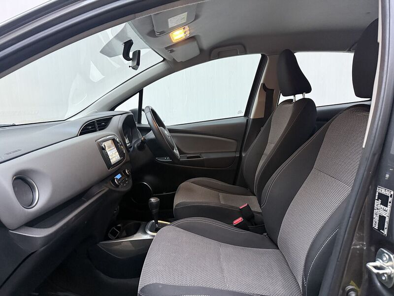 Toyota Yaris 1.5 VVT-h Icon Hatchback 5dr Petrol Hybrid E-CVT Euro 6 (101 ps) - U152