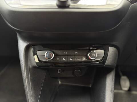 Vauxhall Corsa 1.2 SE Edition Hatchback 5dr Petrol Manual Euro 6 (75 ps) - U153