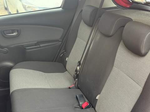 Toyota Yaris 1.5 VVT-h Icon Hatchback 5dr Petrol Hybrid E-CVT Euro 6 (101 ps) - U157