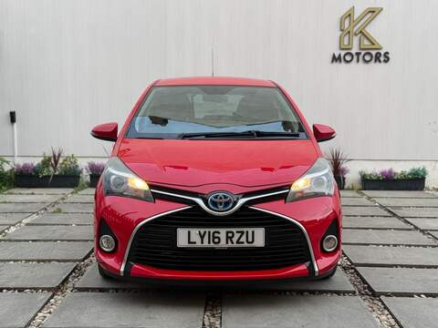 Toyota Yaris 1.5 VVT-h Icon Hatchback 5dr Petrol Hybrid E-CVT Euro 6 (101 ps) - U157