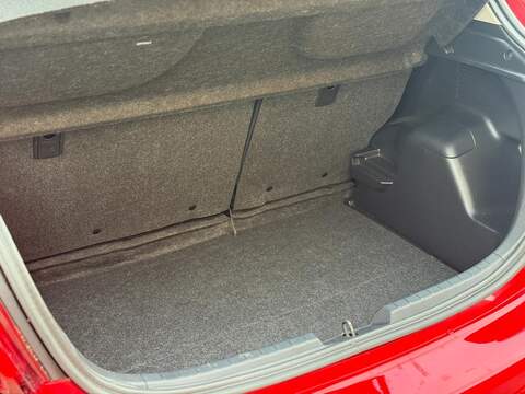 Toyota Yaris 1.5 VVT-h Icon Hatchback 5dr Petrol Hybrid E-CVT Euro 6 (101 ps) - U157