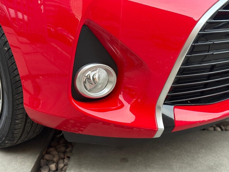 Toyota Yaris 1.5 VVT-h Icon Hatchback 5dr Petrol Hybrid E-CVT Euro 6 (101 ps) - U157