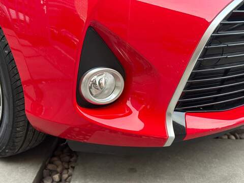 Toyota Yaris 1.5 VVT-h Icon Hatchback 5dr Petrol Hybrid E-CVT Euro 6 (101 ps) - U157