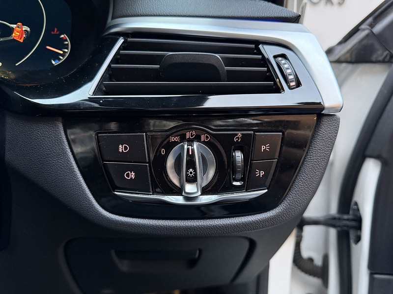 BMW 5 Series 2.0 520i GPF M Sport Saloon 4dr Petrol Auto Euro 6 (s/s) (184 ps) - U161