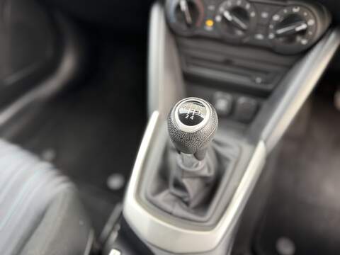 Mazda Mazda2 1.5 SKYACTIV-G SE Hatchback 5dr Petrol Manual Euro 6 (s/s) (75 ps) - U170