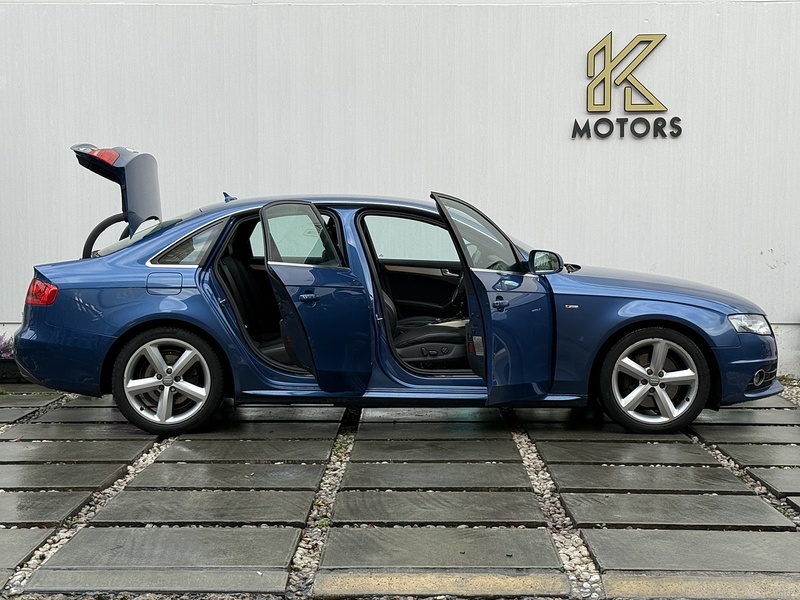 Audi A4 2.0 TFSI Executive S line Saloon 4dr Petrol S Tronic quattro Euro 5 (211 ps) - U178