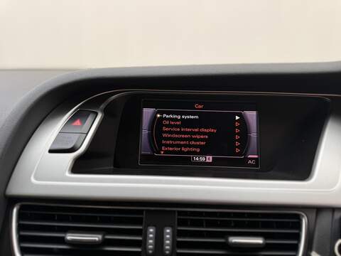 Audi A4 2.0 TFSI Executive S line Saloon 4dr Petrol S Tronic quattro Euro 5 (211 ps) - U178