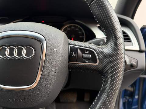 Audi A4 2.0 TFSI Executive S line Saloon 4dr Petrol S Tronic quattro Euro 5 (211 ps) - U178
