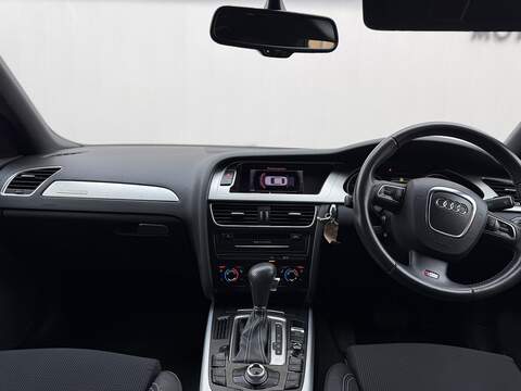 Audi A4 2.0 TFSI Executive S line Saloon 4dr Petrol S Tronic quattro Euro 5 (211 ps) - U178