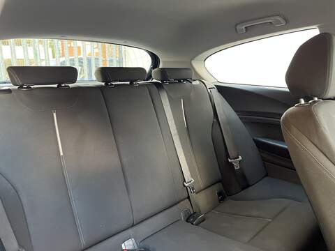 BMW 1 Series 1.6 116i Sport Hatchback 3dr Petrol Manual Euro 5 (s/s) (136 ps) - U179