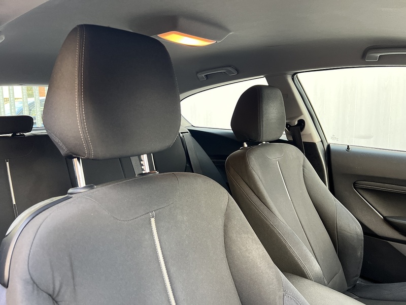 BMW 1 Series 1.6 116i Sport Hatchback 3dr Petrol Manual Euro 5 (s/s) (136 ps) - U179