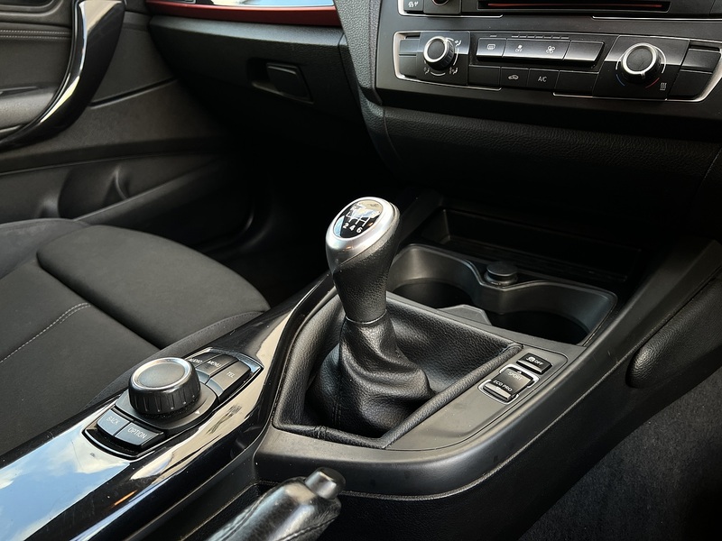 BMW 1 Series 1.6 116i Sport Hatchback 3dr Petrol Manual Euro 5 (s/s) (136 ps) - U179