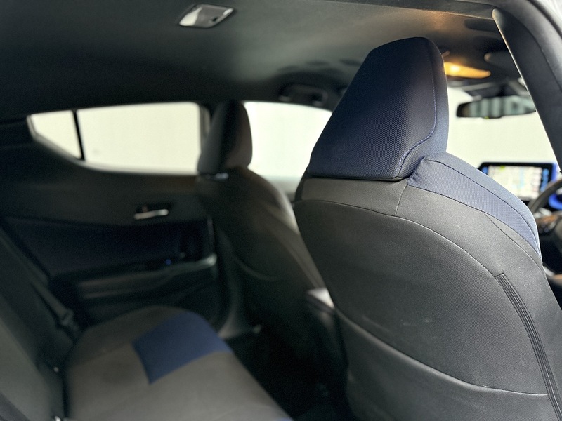 Toyota C-HR 1.8 VVT-h Dynamic SUV 5dr Petrol Hybrid CVT Euro 6 (s/s) (122 ps) - U188