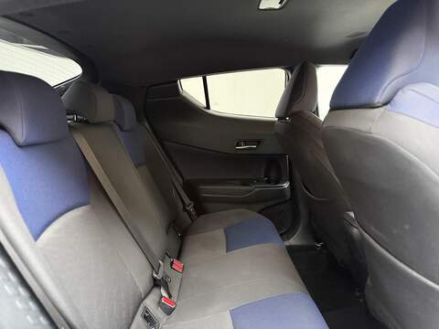 Toyota C-HR 1.8 VVT-h Dynamic SUV 5dr Petrol Hybrid CVT Euro 6 (s/s) (122 ps) - U188