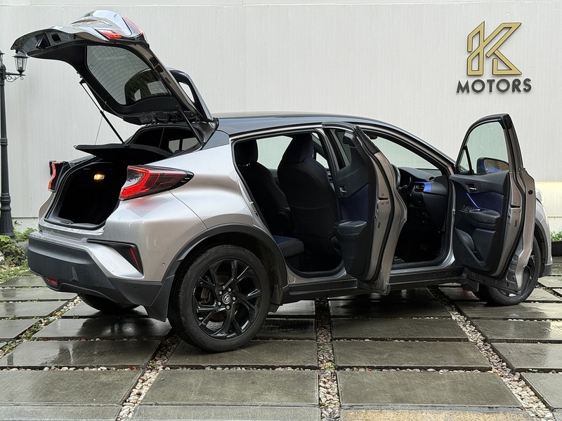 Toyota C-HR 1.8 VVT-h Dynamic SUV 5dr Petrol Hybrid CVT Euro 6 (s/s) (122 ps) - U188