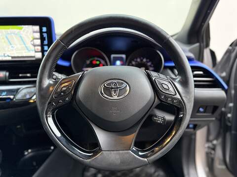 Toyota C-HR 1.8 VVT-h Dynamic SUV 5dr Petrol Hybrid CVT Euro 6 (s/s) (122 ps) - U188