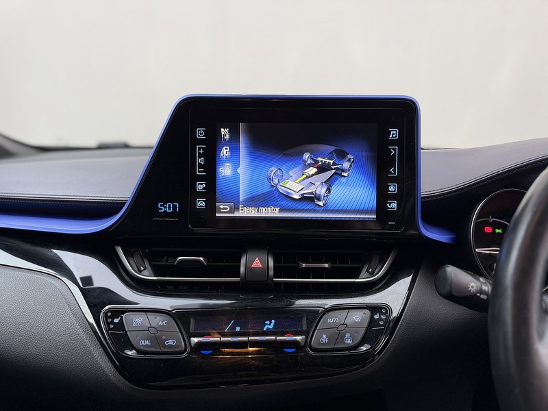 Toyota C-HR 1.8 VVT-h Dynamic SUV 5dr Petrol Hybrid CVT Euro 6 (s/s) (122 ps) - U188