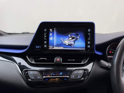 Toyota C-HR 1.8 VVT-h Dynamic SUV 5dr Petrol Hybrid CVT Euro 6 (s/s) (122 ps) - U188