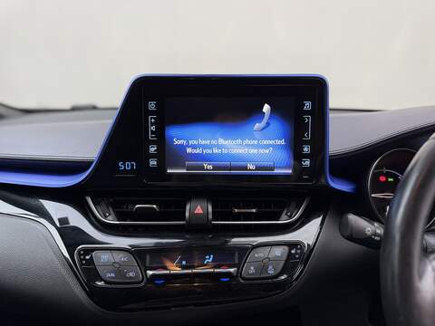 Toyota C-HR 1.8 VVT-h Dynamic SUV 5dr Petrol Hybrid CVT Euro 6 (s/s) (122 ps) - U188