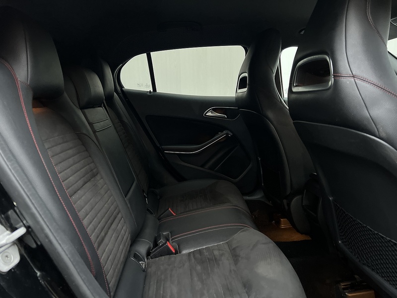 Mercedes-Benz GLA 2.1 GLA220 CDI AMG Line SUV 5dr Diesel 7G-DCT 4MATIC Euro 6 (s/s) (170 ps) - U196