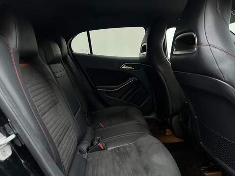 Mercedes-Benz GLA 2.1 GLA220 CDI AMG Line SUV 5dr Diesel 7G-DCT 4MATIC Euro 6 (s/s) (170 ps) - U196