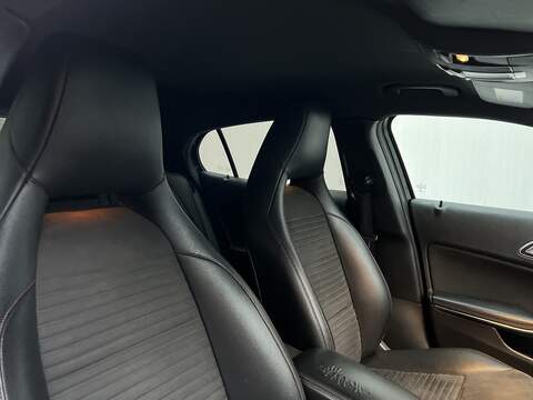 Mercedes-Benz GLA 2.1 GLA220 CDI AMG Line SUV 5dr Diesel 7G-DCT 4MATIC Euro 6 (s/s) (170 ps) - U196