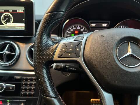 Mercedes-Benz GLA 2.1 GLA220 CDI AMG Line SUV 5dr Diesel 7G-DCT 4MATIC Euro 6 (s/s) (170 ps) - U196