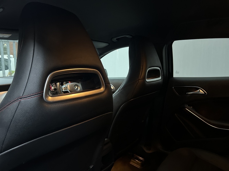 Mercedes-Benz GLA 2.1 GLA220 CDI AMG Line SUV 5dr Diesel 7G-DCT 4MATIC Euro 6 (s/s) (170 ps) - U196