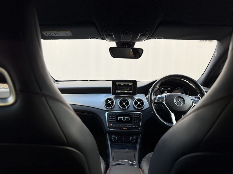 Mercedes-Benz GLA 2.1 GLA220 CDI AMG Line SUV 5dr Diesel 7G-DCT 4MATIC Euro 6 (s/s) (170 ps) - U198