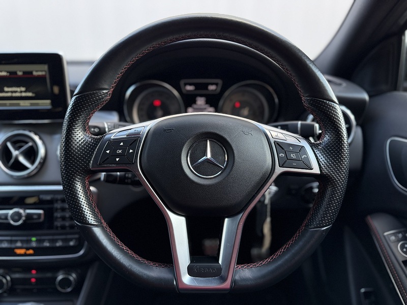 Mercedes-Benz GLA 2.1 GLA220 CDI AMG Line SUV 5dr Diesel 7G-DCT 4MATIC Euro 6 (s/s) (170 ps) - U198