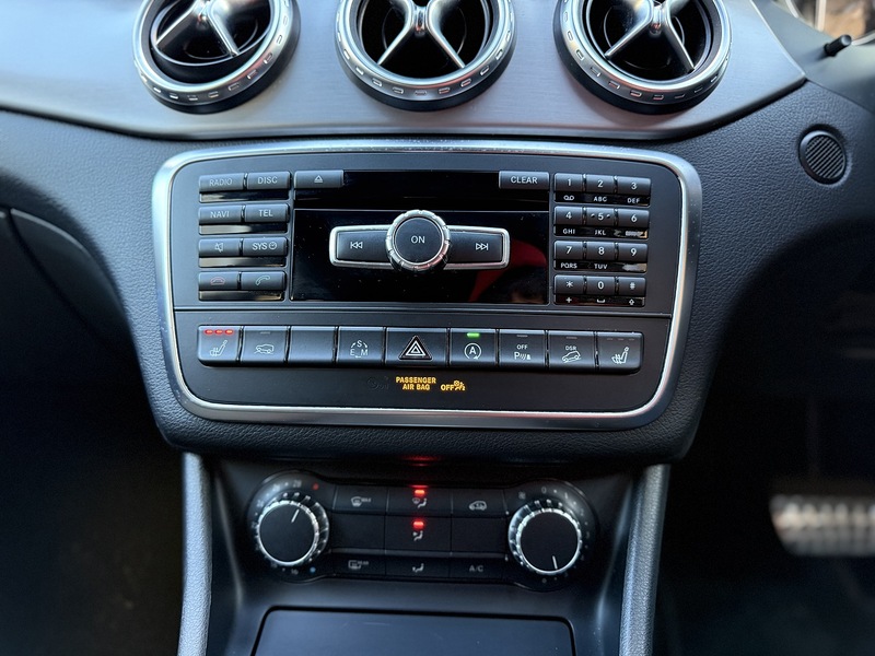 Mercedes-Benz GLA 2.1 GLA220 CDI AMG Line SUV 5dr Diesel 7G-DCT 4MATIC Euro 6 (s/s) (170 ps) - U198