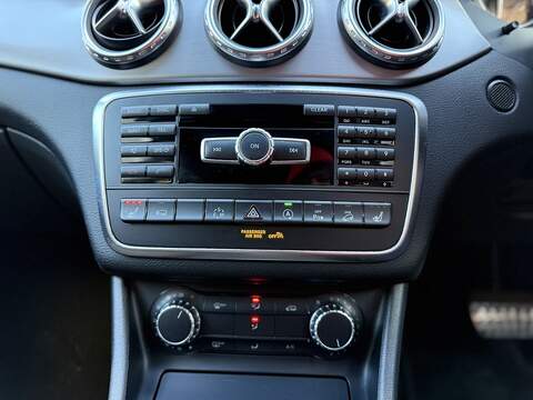 Mercedes-Benz GLA 2.1 GLA220 CDI AMG Line SUV 5dr Diesel 7G-DCT 4MATIC Euro 6 (s/s) (170 ps) - U198