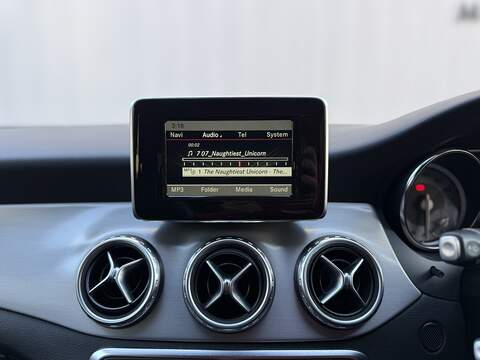 Mercedes-Benz GLA 2.1 GLA220 CDI AMG Line SUV 5dr Diesel 7G-DCT 4MATIC Euro 6 (s/s) (170 ps) - U198