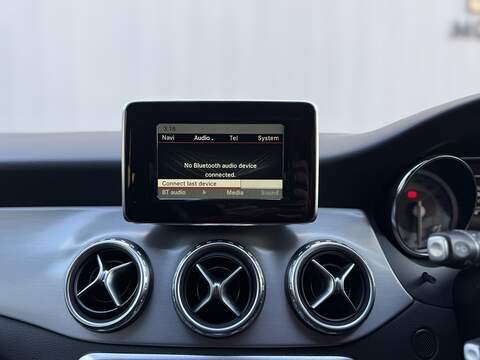 Mercedes-Benz GLA 2.1 GLA220 CDI AMG Line SUV 5dr Diesel 7G-DCT 4MATIC Euro 6 (s/s) (170 ps) - U198