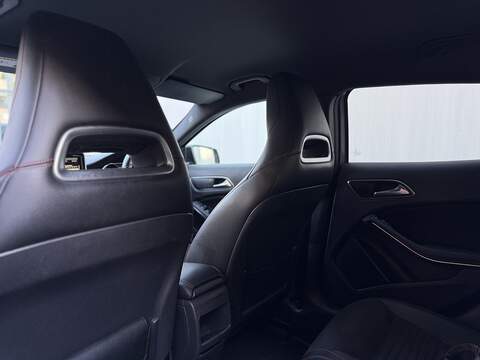 Mercedes-Benz GLA 2.1 GLA220 CDI AMG Line SUV 5dr Diesel 7G-DCT 4MATIC Euro 6 (s/s) (170 ps) - U198