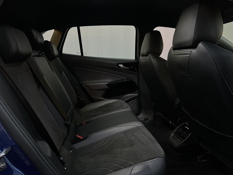 Volkswagen ID.4 Pure 52kWh Life SUV 5dr Electric Auto (148 ps) - U201
