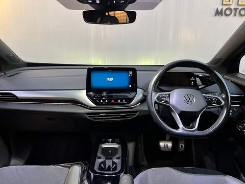 Volkswagen ID.4 Pure 52kWh Life SUV 5dr Electric Auto (148 ps) - U201