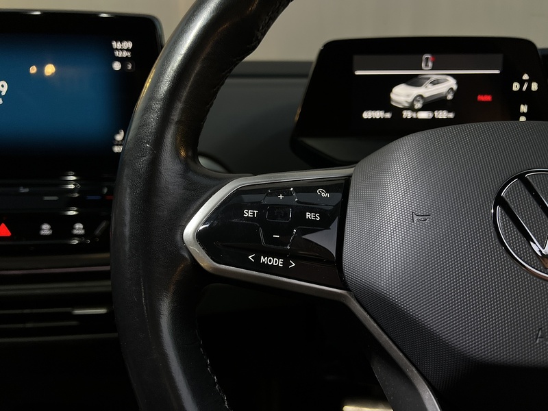 Volkswagen ID.4 Pure 52kWh Life SUV 5dr Electric Auto (148 ps) - U201