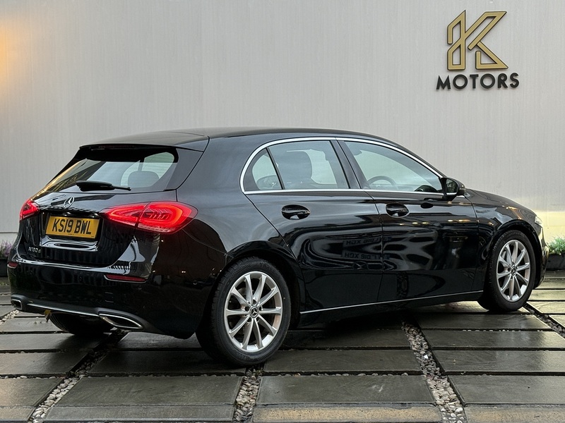 Mercedes-Benz A Class 1.5 A180d Sport (Executive) Hatchback 5dr Diesel 7G-DCT Euro 6 (s/s) (116 ps) - U203