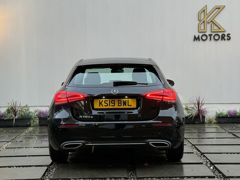 Mercedes-Benz A Class 1.5 A180d Sport (Executive) Hatchback 5dr Diesel 7G-DCT Euro 6 (s/s) (116 ps) - U203